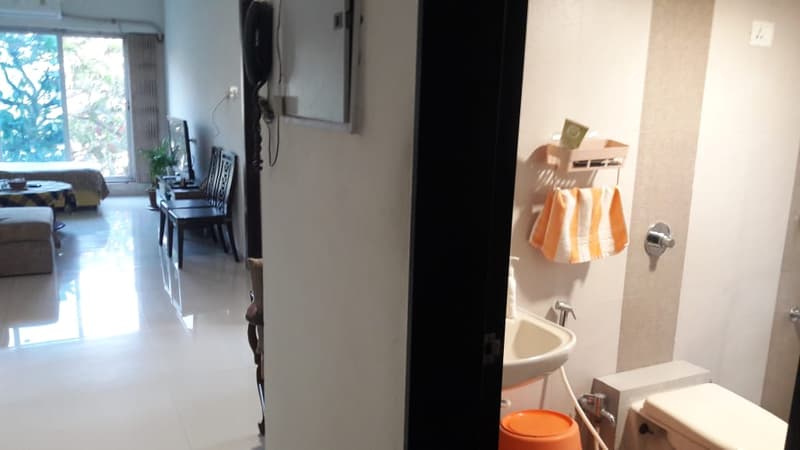 Leena Residency in Juhu - Photo 16