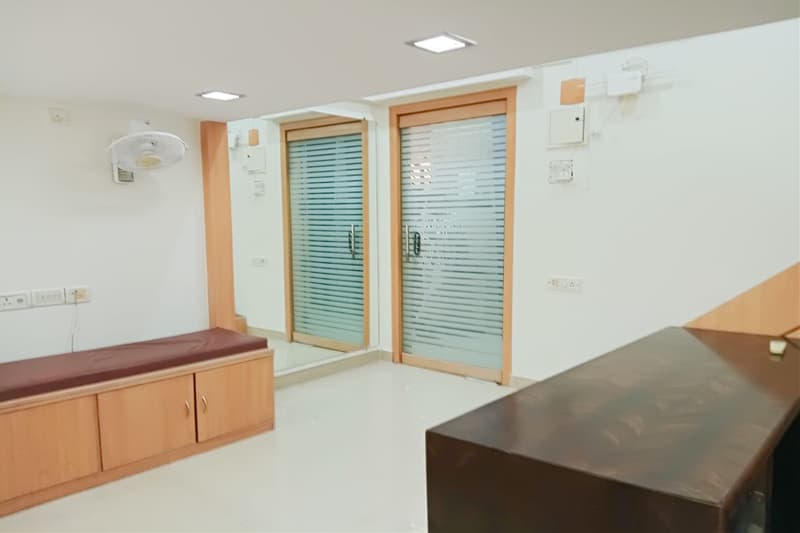 Royal Plaza in Andheri West - Photo 10