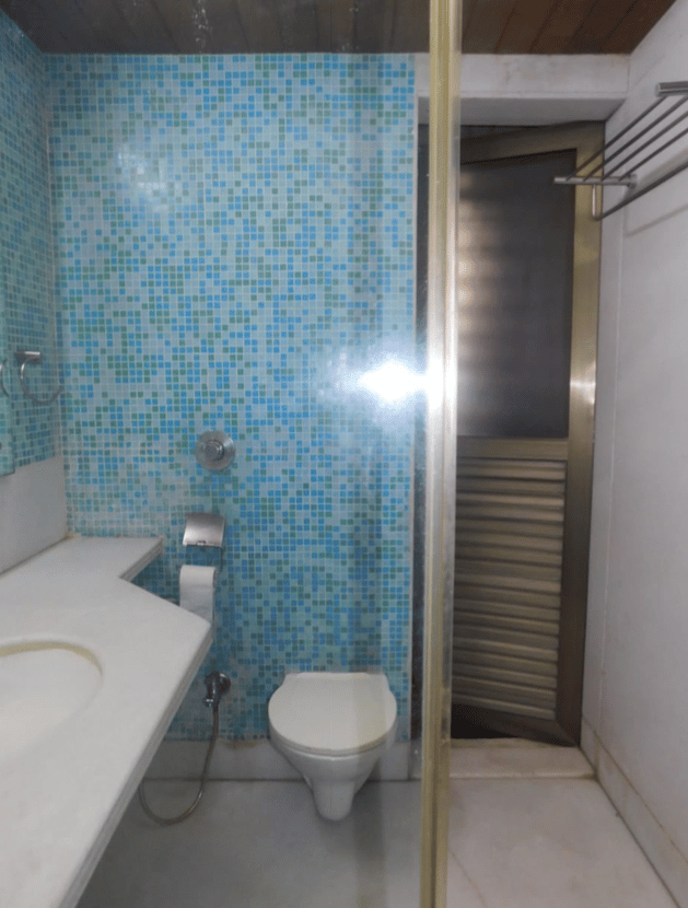 Warden in Bandra West - Photo 7