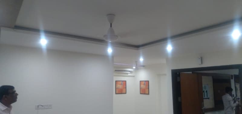 Vaswani Sea Garden View in Santacruz West - Photo 25