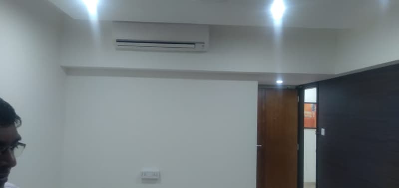 Vaswani Sea Garden View in Santacruz West - Photo 50