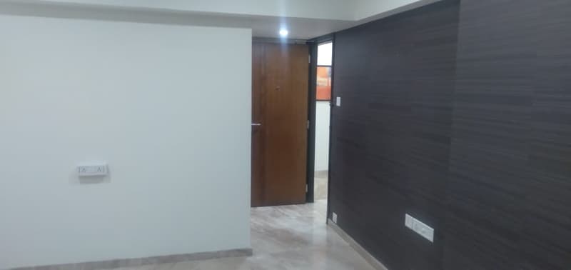 Vaswani Sea Garden View in Santacruz West - Photo 10
