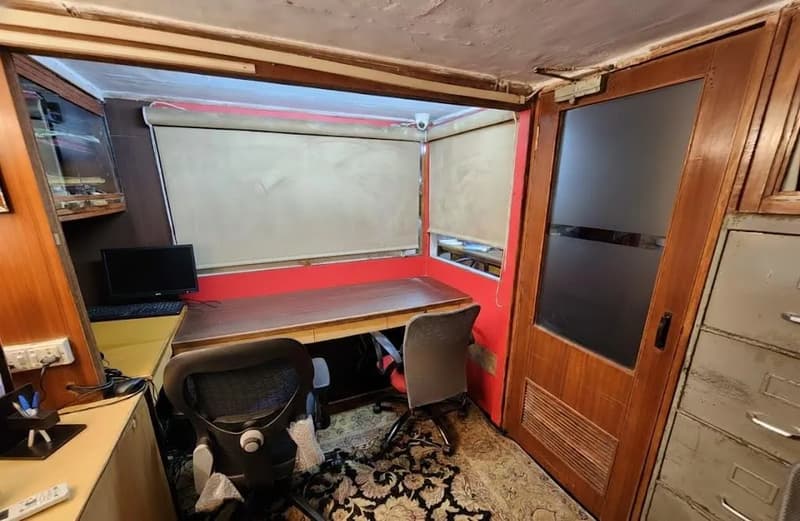 Office for Lease in Rajabahadur Compound, Fort - Photo 5