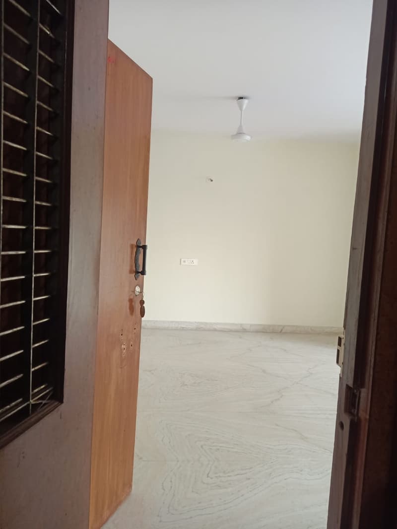 Versova Kiran in Andheri West - Photo 8