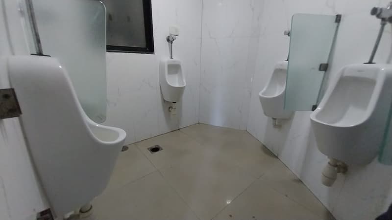 VIP Plaza in Andheri West - Photo 7