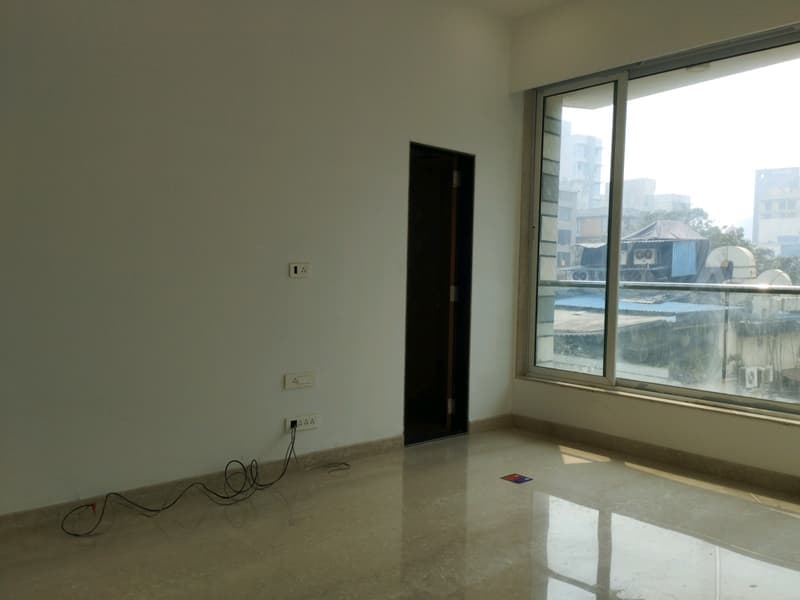 Solus in Bandra West - Photo 16