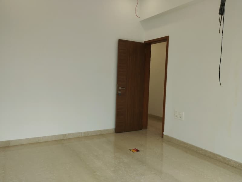 Solus in Bandra West - Photo 10