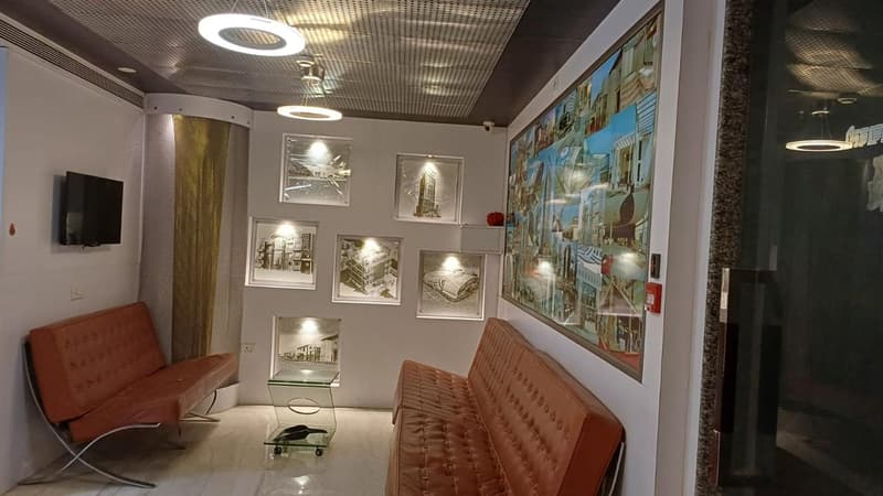 Man Excellenza in Vile Parle West - Photo 7