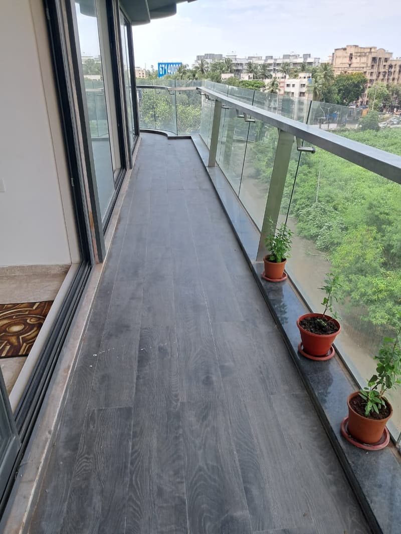 DLH Legacy in Juhu - Photo 23