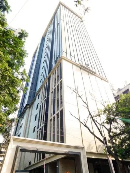 1 BHK Unfurnished in Chandra , Andheri West