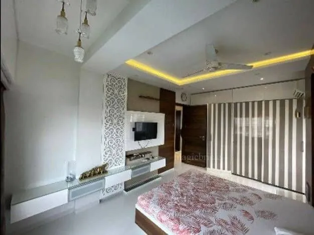 2 BHK Jagat Vidya for Rent in Bandra East