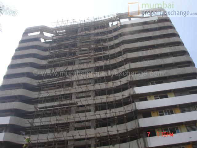 Castlerock โ Mulund East
