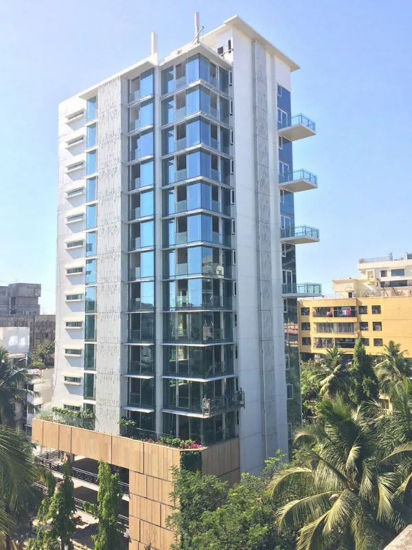 Oberoi Priviera