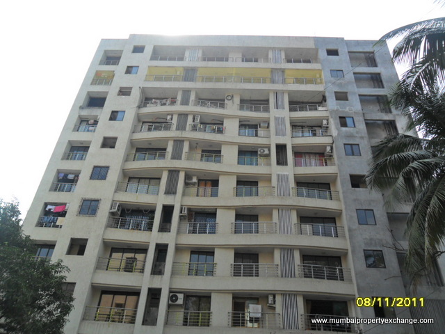 3 BHK Universal Paradise in Vile Parle East