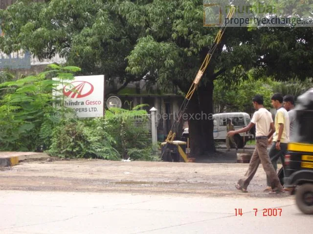 Mahindra Splendour gallery