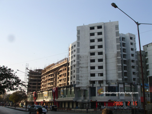 The Breezy Corner — Kandivali West