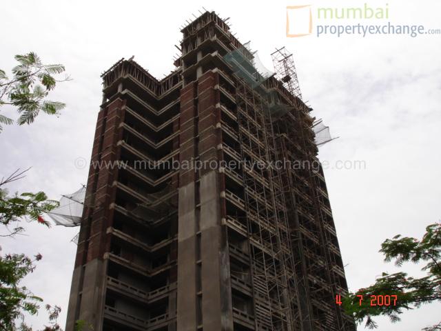 Living Essence โ Kandivali East