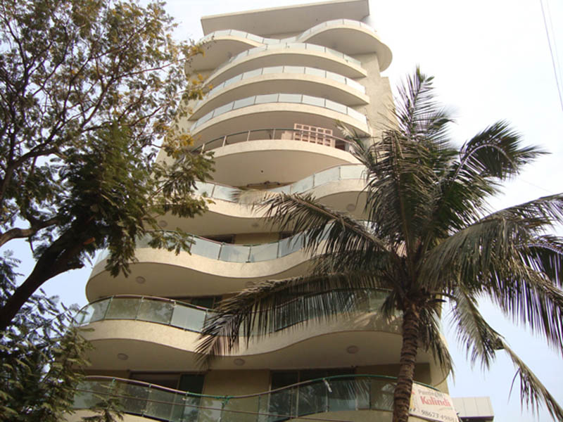 Joy Sapphire โ Juhu