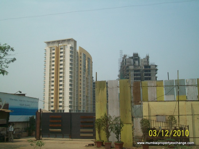 Lodha Aqua — Dahisar East