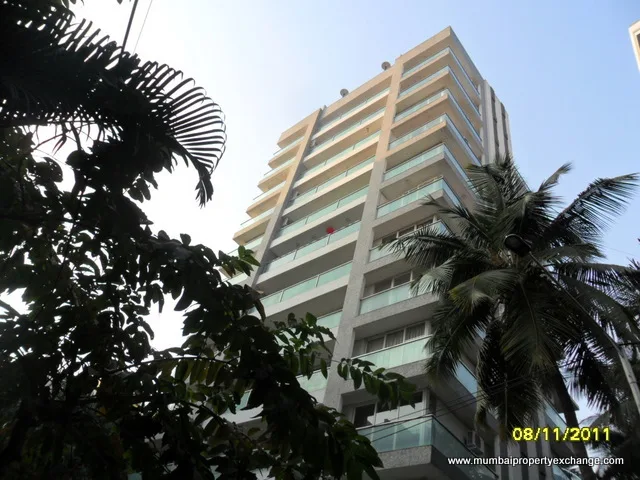 White Lotus — Santacruz West