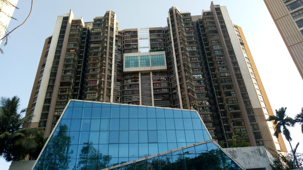 5 BHK Sapphire Heights I in Kandivali East