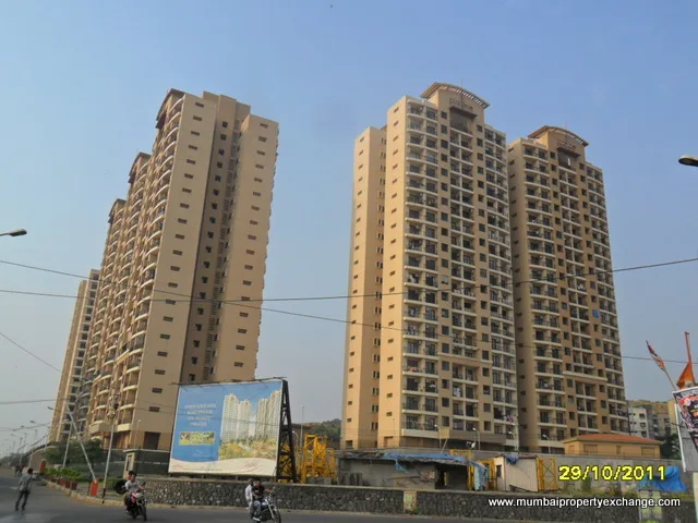 Raheja Heights Wing E gallery