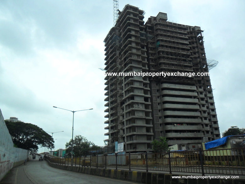 2 BHK Flats and Apartments for Sale in Solitaire Homes, Kandivali East