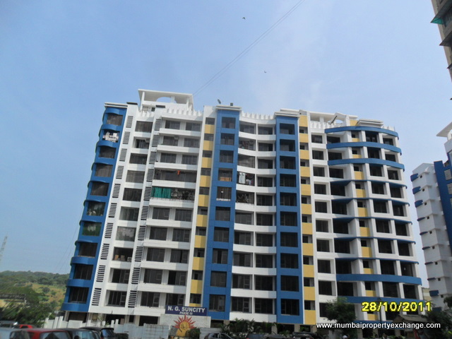 2 BHK Semi-Furnished in Sun City II , Kandivali East