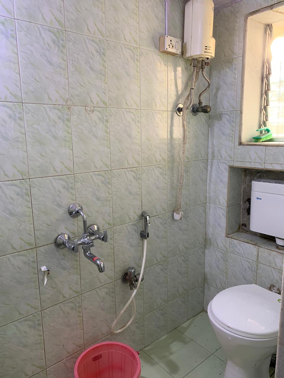 Bina Apartment — Khar West (8)
