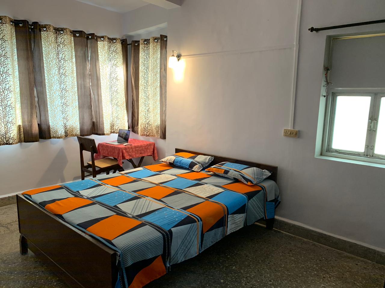 Bina Apartment โ Khar West (3)
