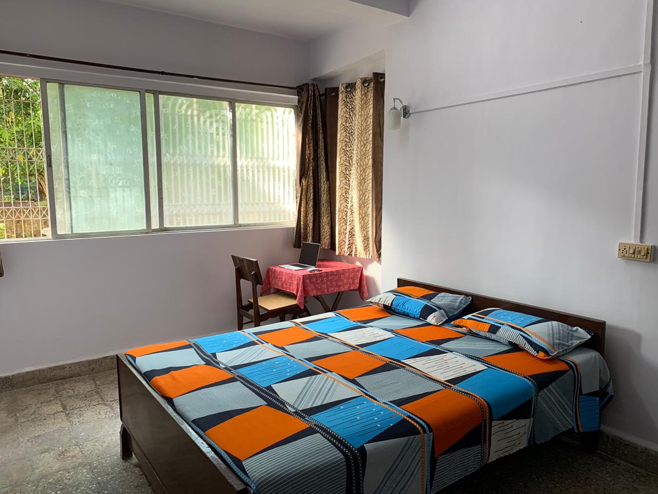 Bina Apartment โ Khar West (4)