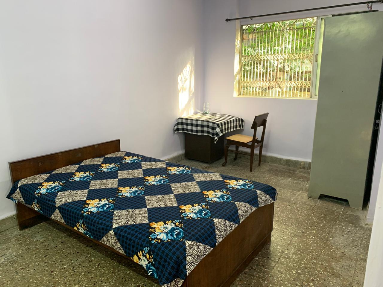 Bina Apartment โ Khar West (7)