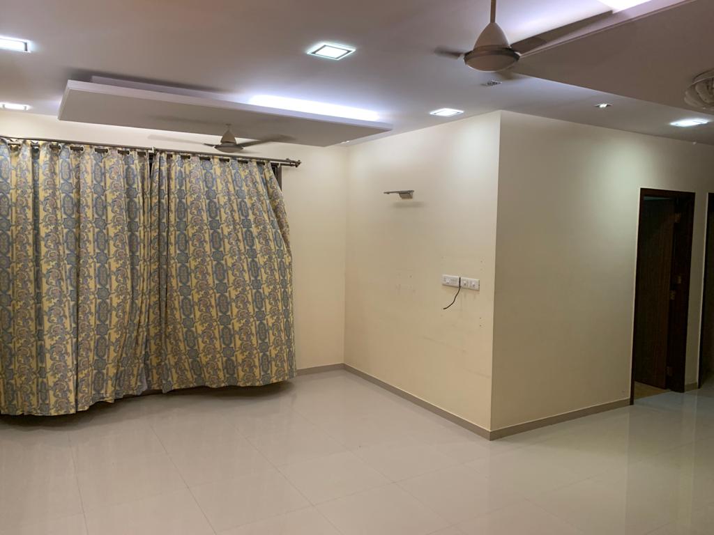 Oberoi Splendor — Andheri East (7)