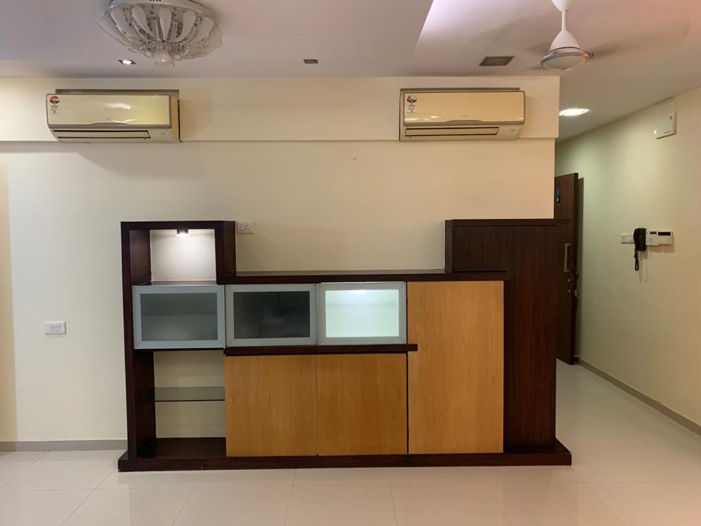 Oberoi Splendor — Andheri East (5)