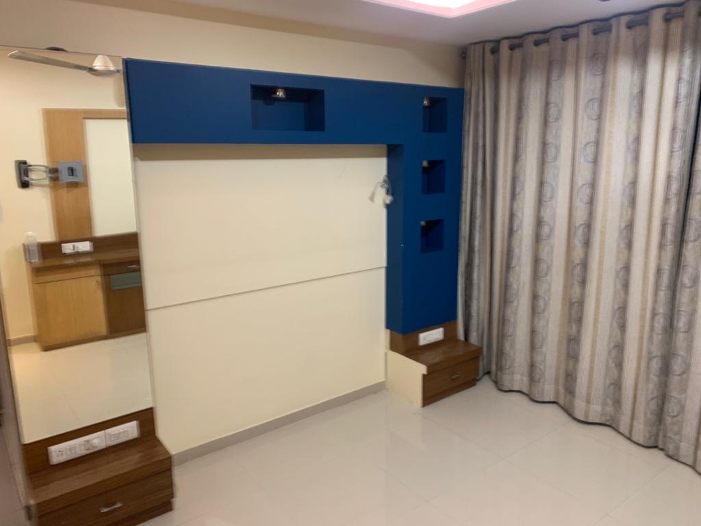 Oberoi Splendor — Andheri East (1)