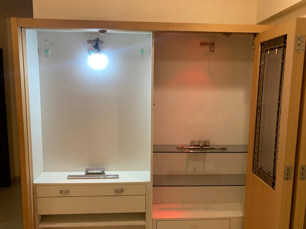 Oberoi Splendor — Andheri East (11)