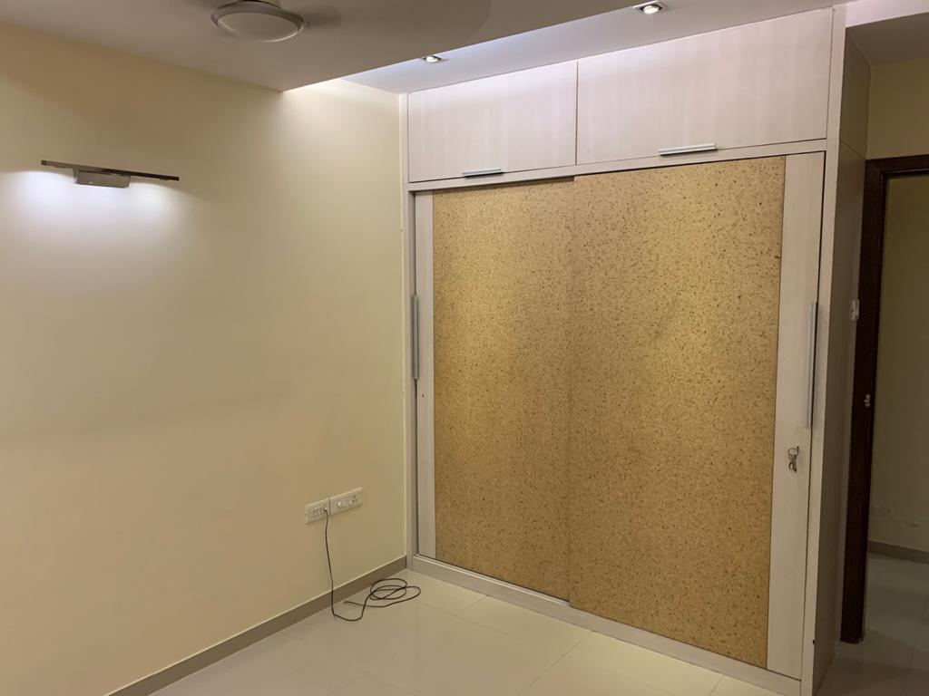 Oberoi Splendor — Andheri East (18)