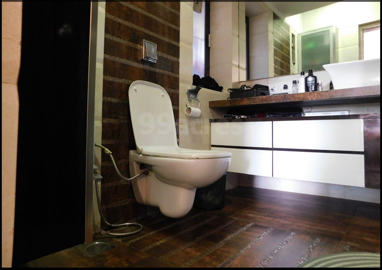 Suyug Apartment — Juhu (5)