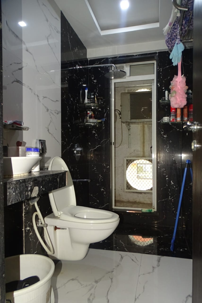 Khandelwal Apartment โ Khar West (13)