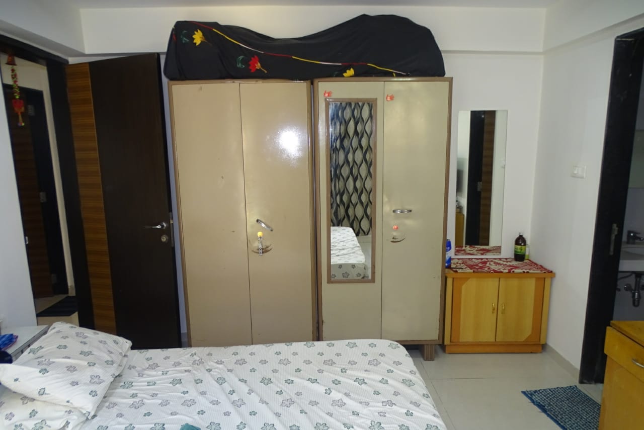 Khandelwal Apartment โ Khar West (16)