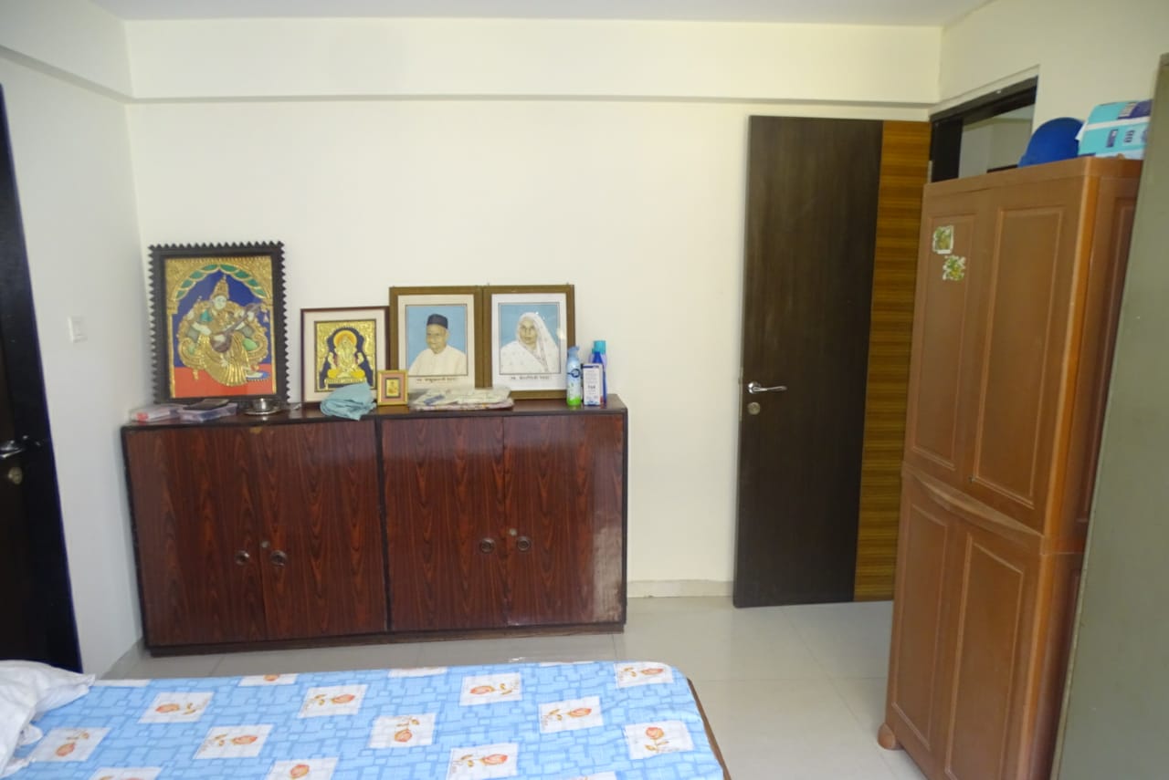 Khandelwal Apartment โ Khar West (20)