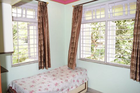 Laxmi Chs โ Bandra West (5)