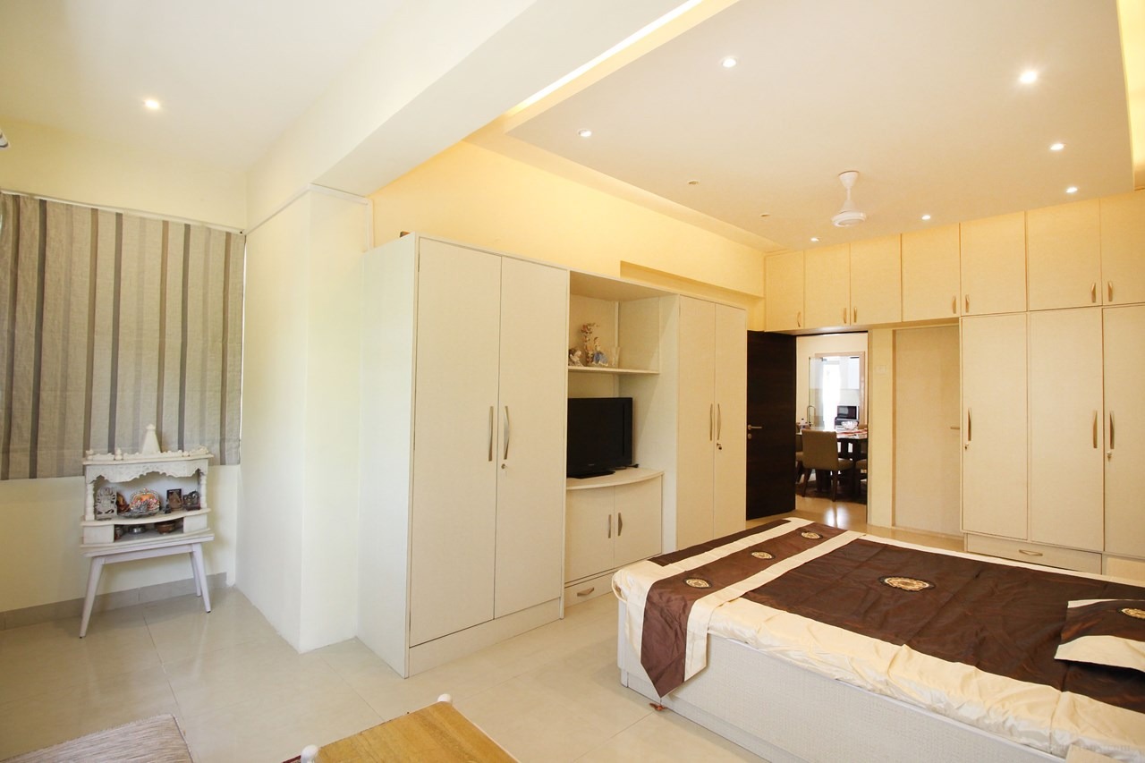 Metropolitan โ Bandra West (8)