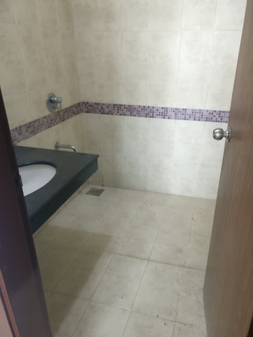 Oberoi Splendor โ Andheri East (5)