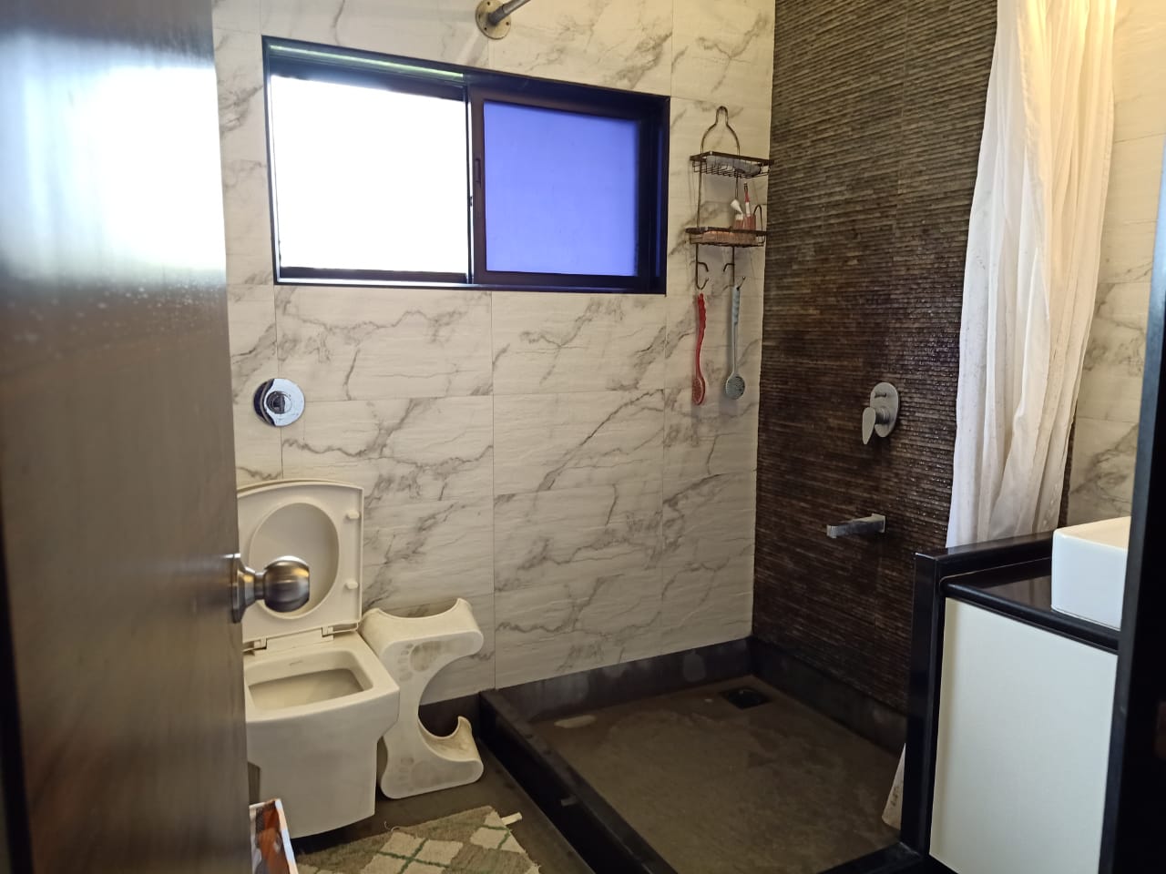 Kamal Apartment โ Andheri West (4)