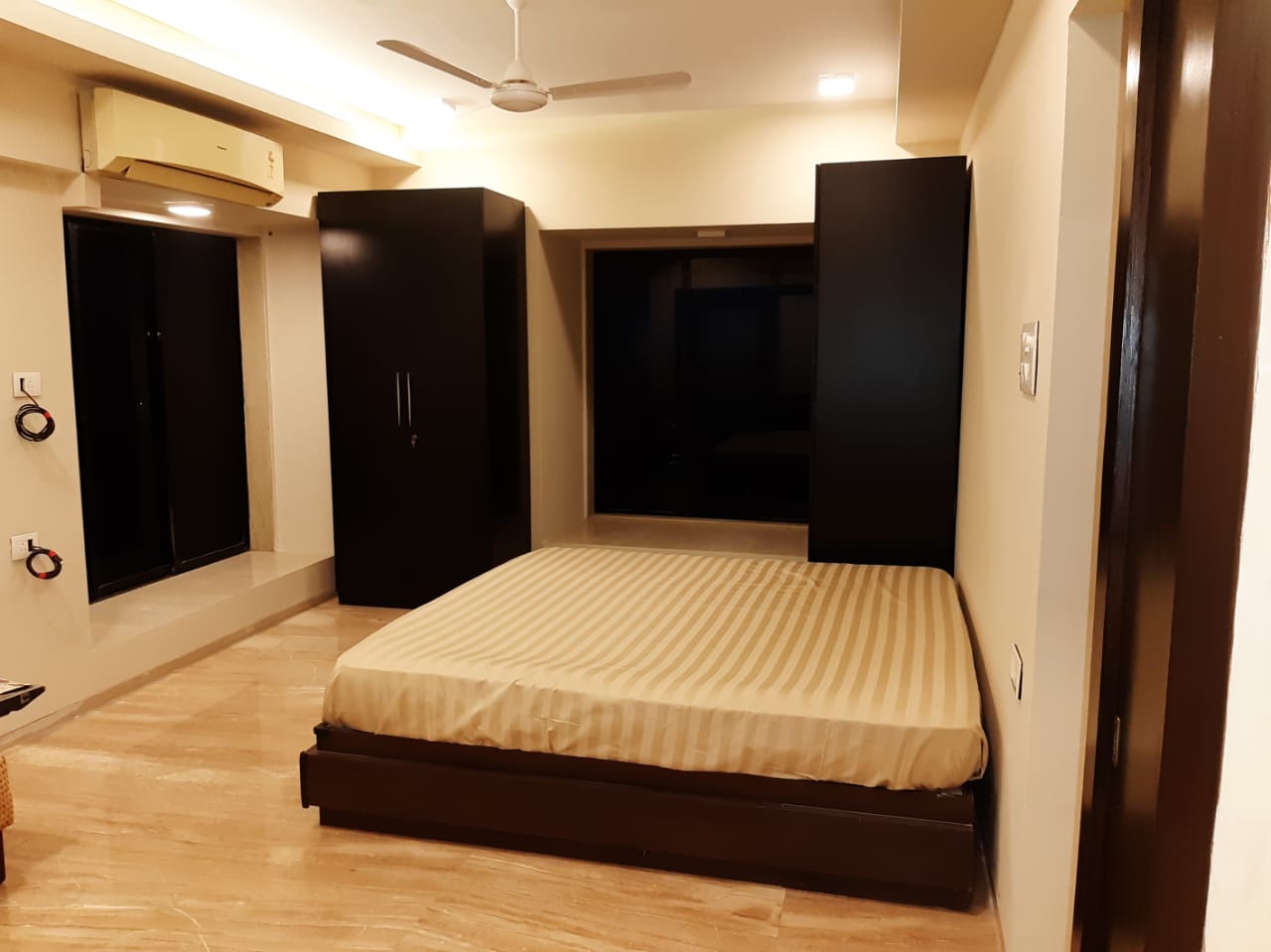 Everest Apartments โ Bandra West (11)
