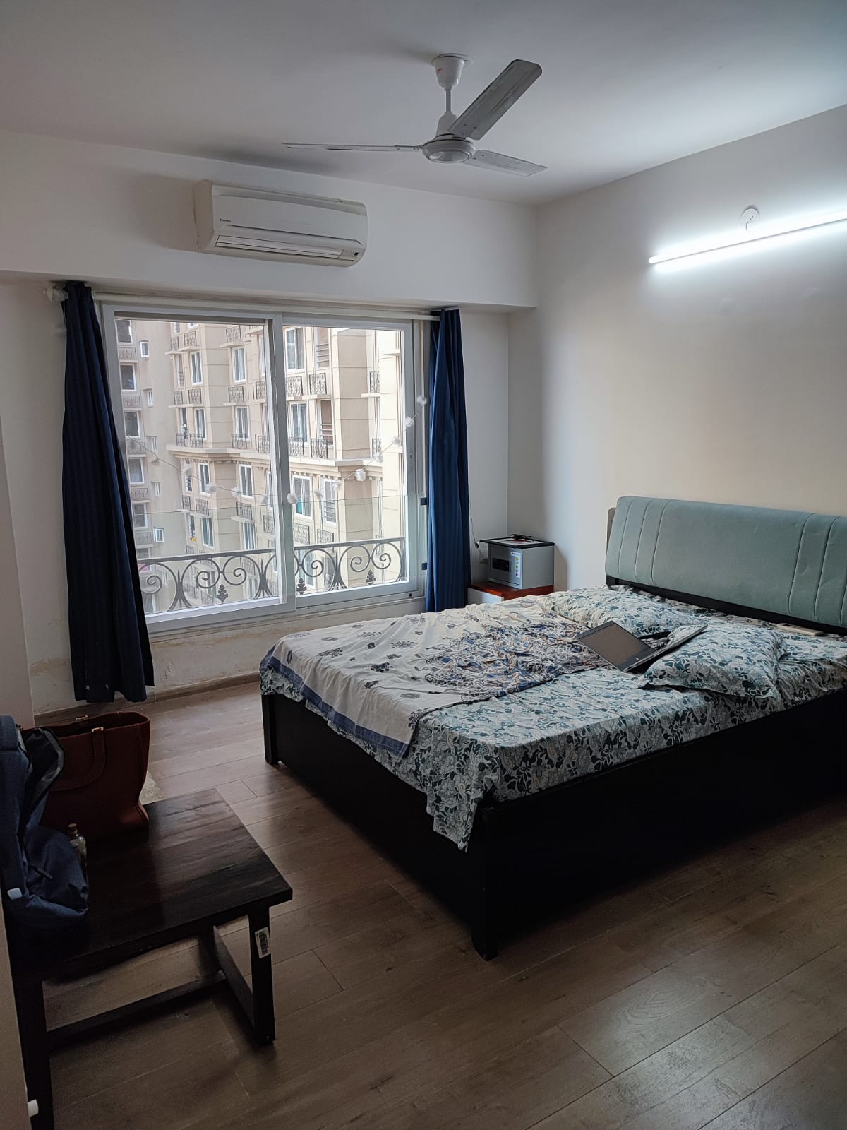 Kanakia Paris — Bandra East (5)