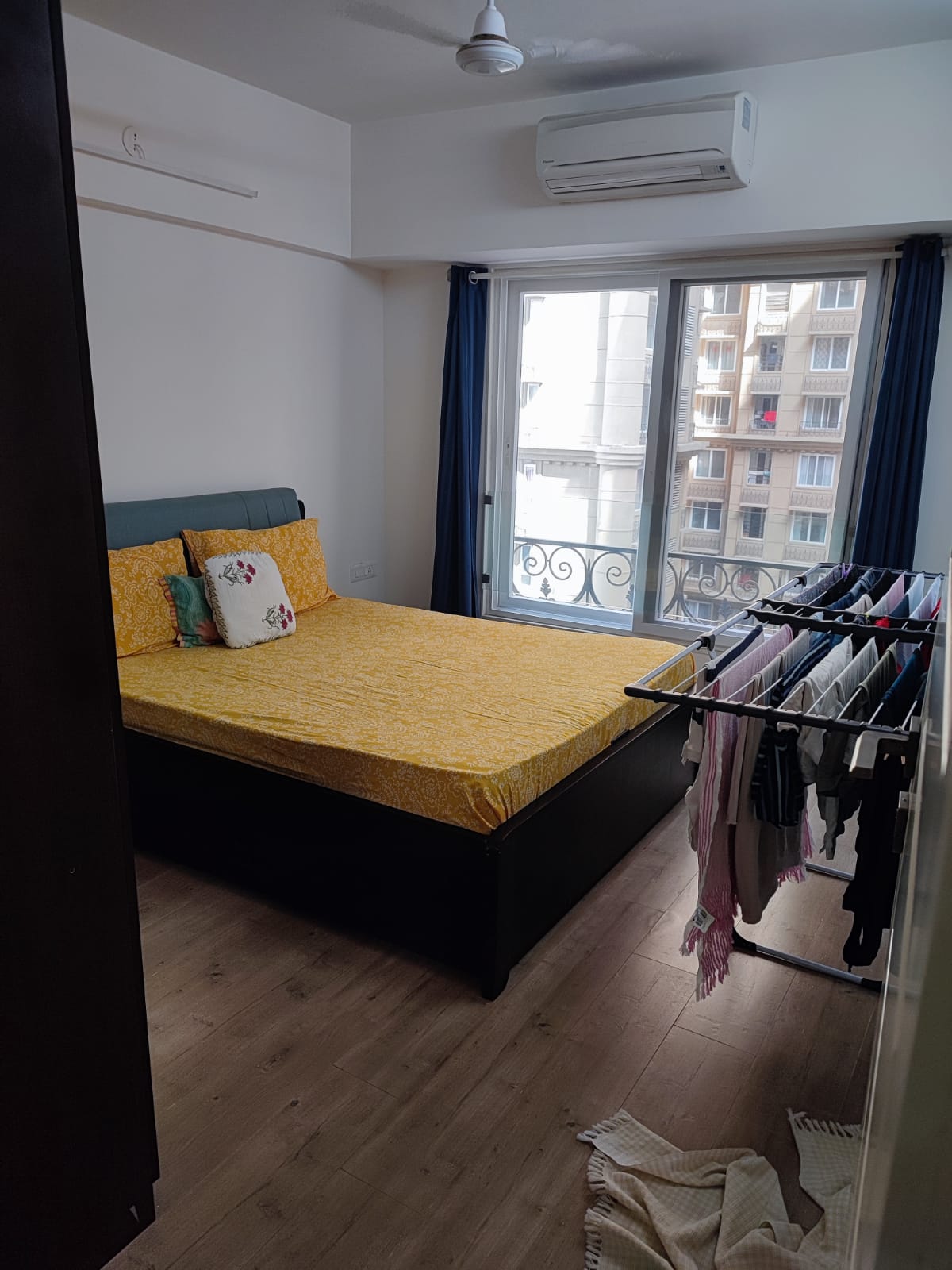 Kanakia Paris — Bandra East (7)