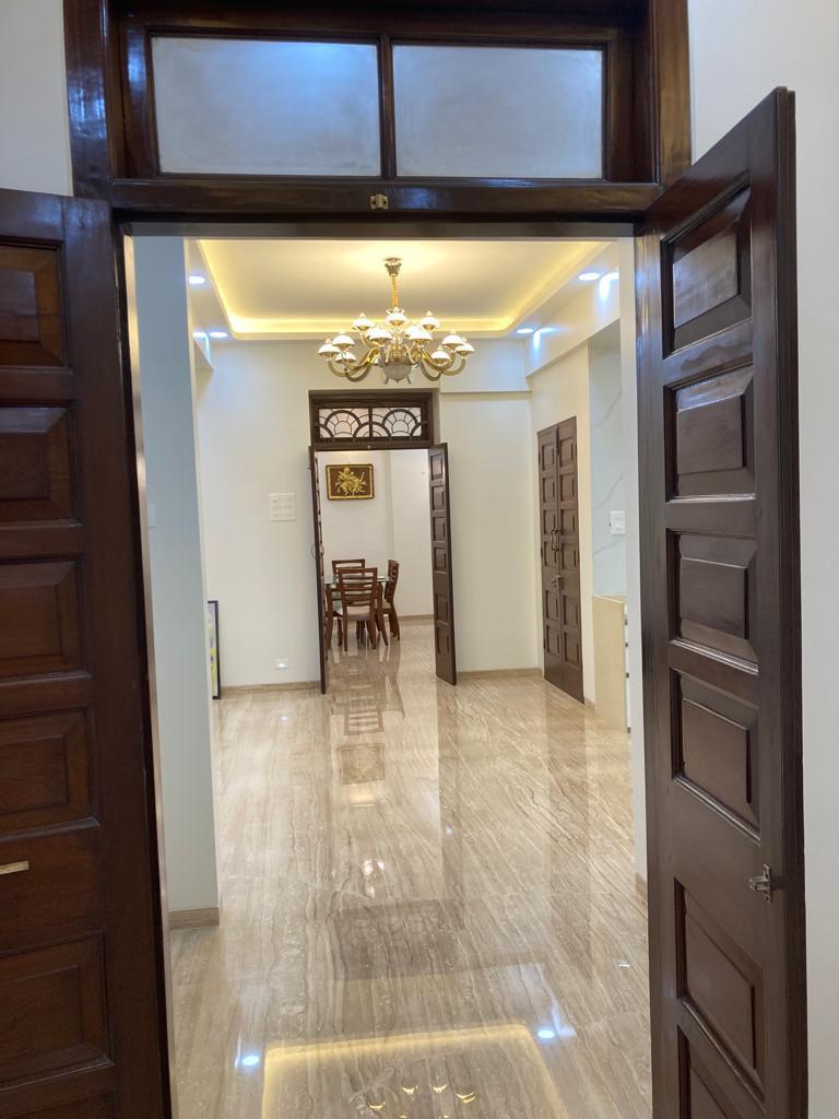 Roxana Building — Churchgate (12)