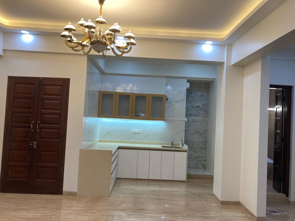 Roxana Building — Churchgate (8)